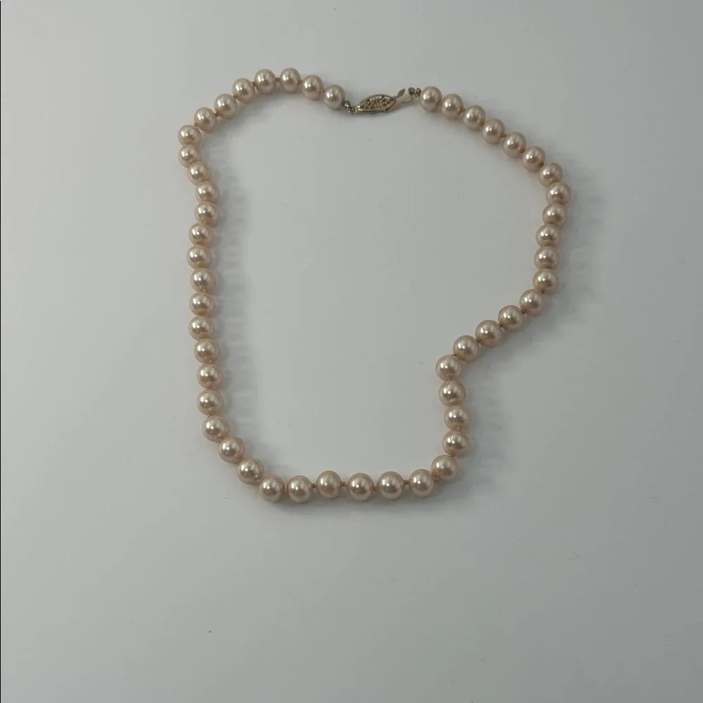 Classic Cream Pearl Necklace - Picture 16 of 16